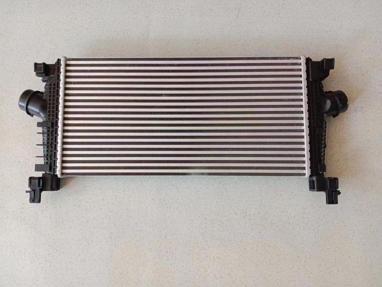 1302 144 car Intercooler，charge air cooler for GM old Cruze