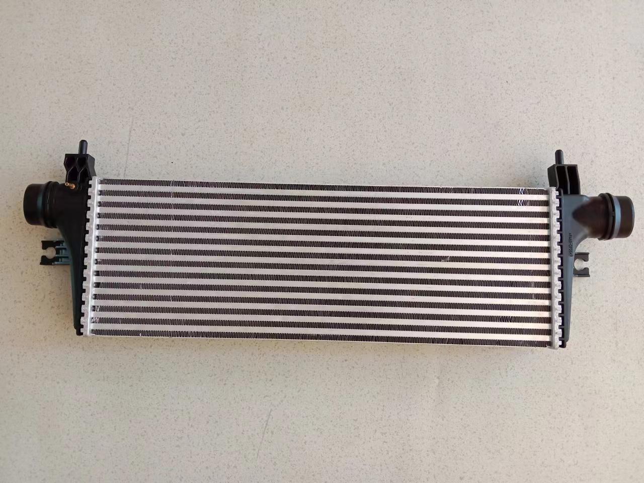  17940-OE010 car Intercooler，charge air cooler for TOYOTA New Toyota Hilux