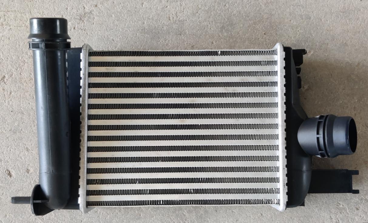  14461B680C car Intercooler，charge air cooler for Renault Renault CLIO IV 12-